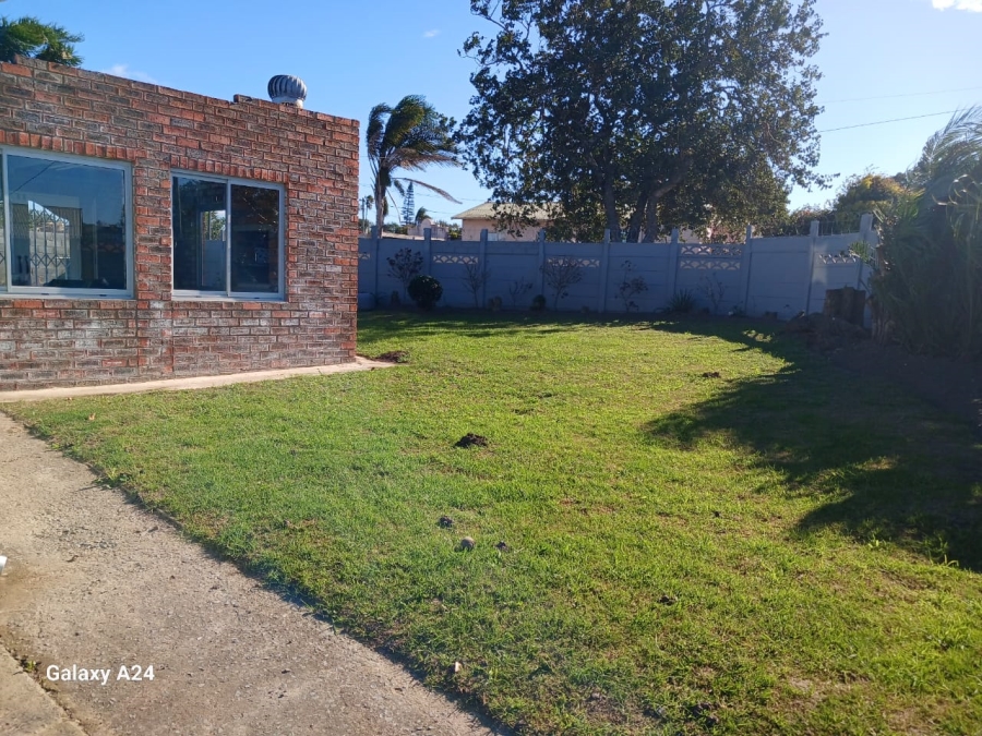 To Let 3 Bedroom Property for Rent in Cambridge West Eastern Cape